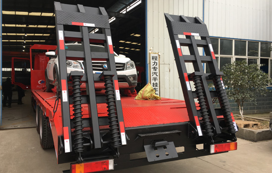 【國五】東風后八輪平板車