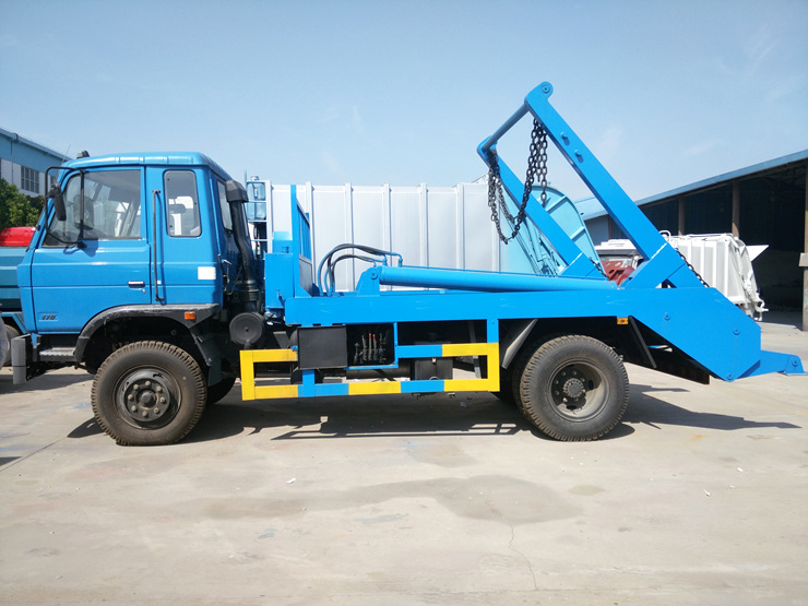 東風(fēng)145型擺臂式垃圾車(chē)