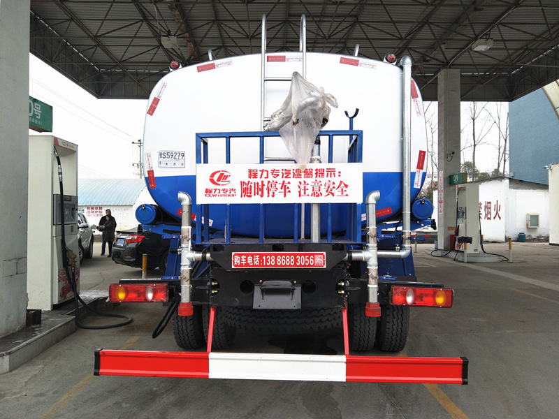 東風T5新款灑水車