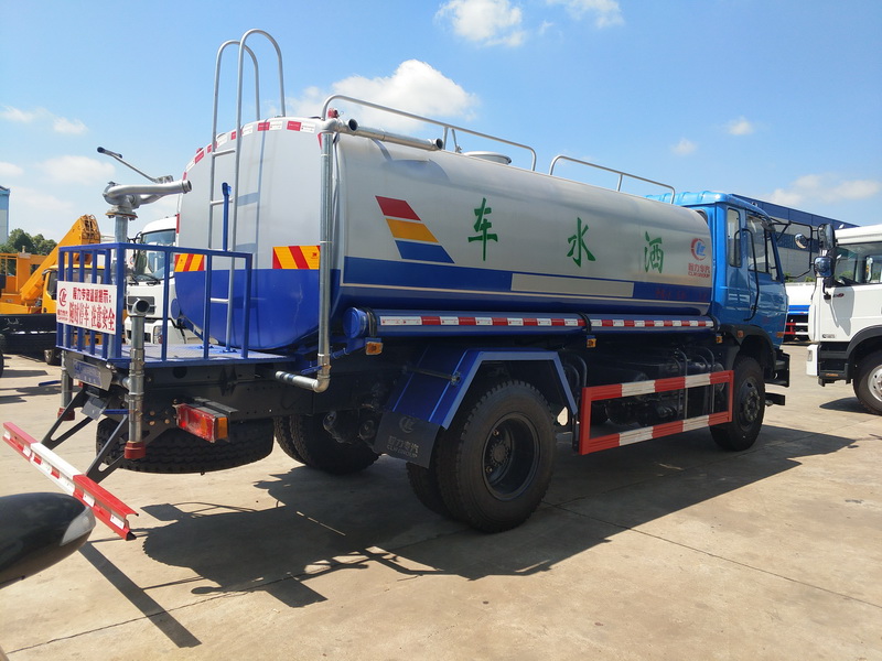 東風(fēng)145/153灑水車