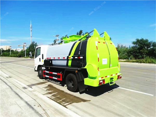 江鈴5方餐廚垃圾車