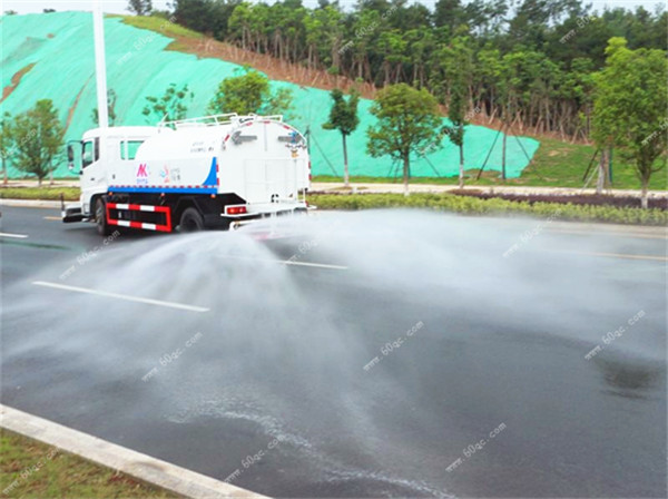 東風天錦高壓路面清洗車