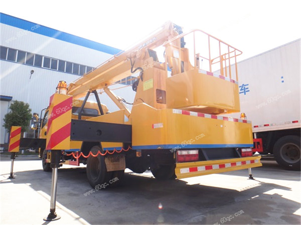 東風多利卡18米高空作業(yè)車