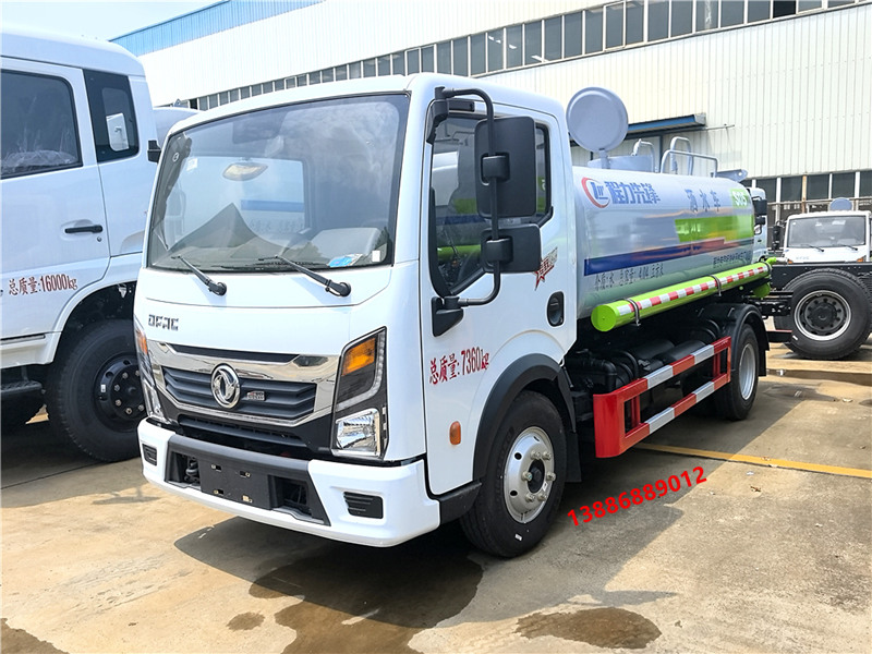 東風專致5噸灑水車