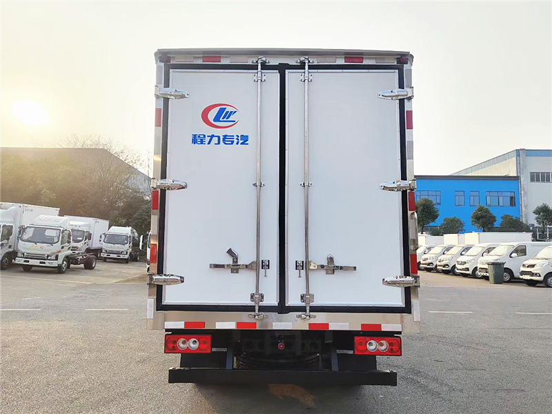 福田歐馬可X卡冷藏車 福田歐馬可X卡冷藏車